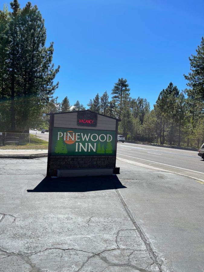 سووث لاك تاهوي Pinewood Inn المظهر الخارجي الصورة