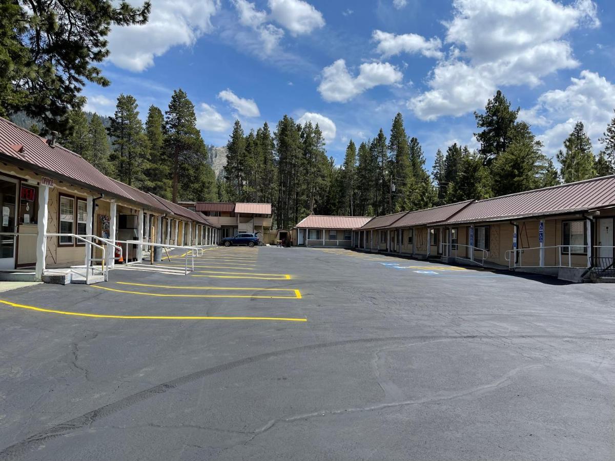 سووث لاك تاهوي Pinewood Inn المظهر الخارجي الصورة